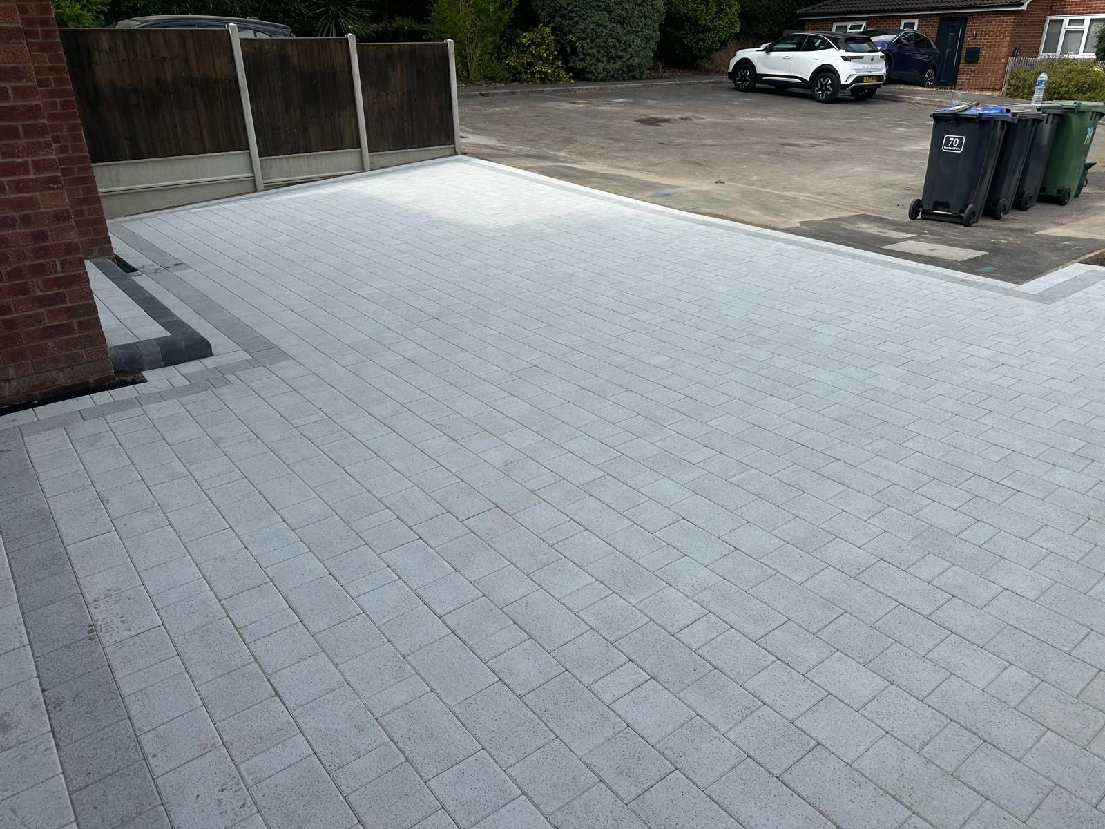 pYEQR3HQ Block Paving